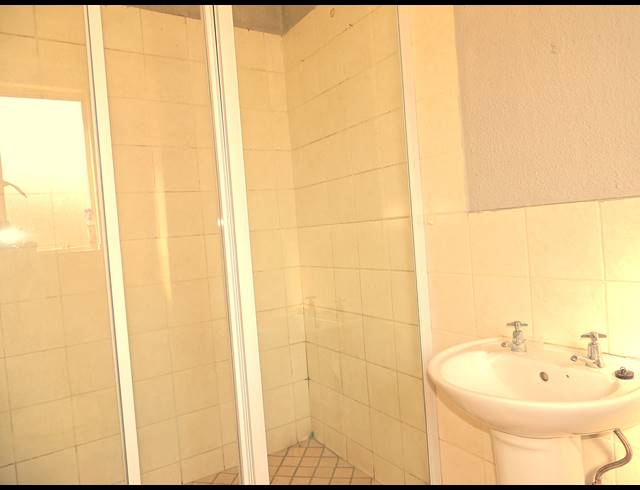 2 BEDROOM APARTMENT FOR SALE IN WILLOWBROOK